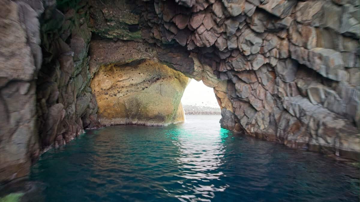 Sykia Cave, Milos