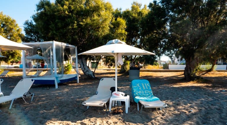 Day 2: Milos – Adamas, Sunbathing at Papikinou Beach