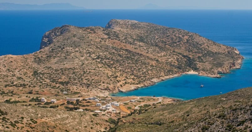 Day 7: Hiking the Edges of Donousa – Coastal Trails, Cold Beers & Quiet Beaches