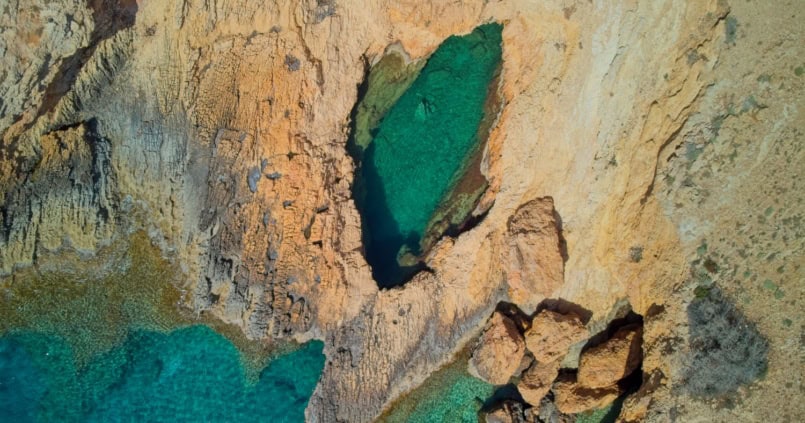 Day 10: Last Full Day on Koufonisia – Caves, Coastline and a Nearly Perfect Moussaka