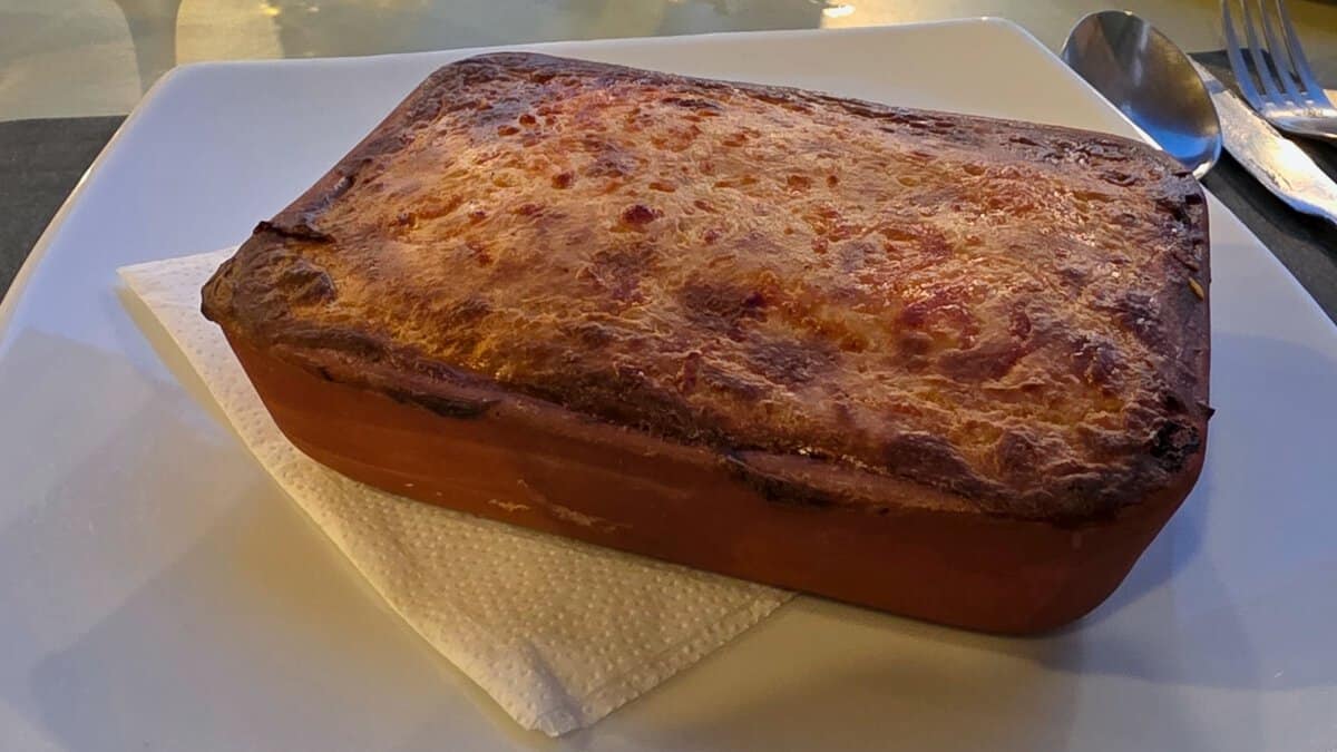 Moussaka at Mary Mary, Armenistis